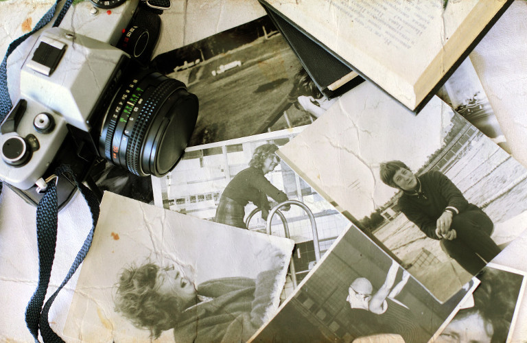 Personal archivist, Meaghan Kahlo of Ephemera Photo Organizing, shares her expertise on how to store family photos!