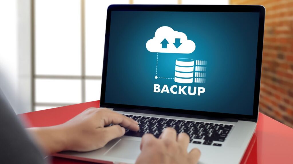 Keep your photos safe with the 3-2-1 backup rule! Learn the best way to backup photos to prevent data loss.